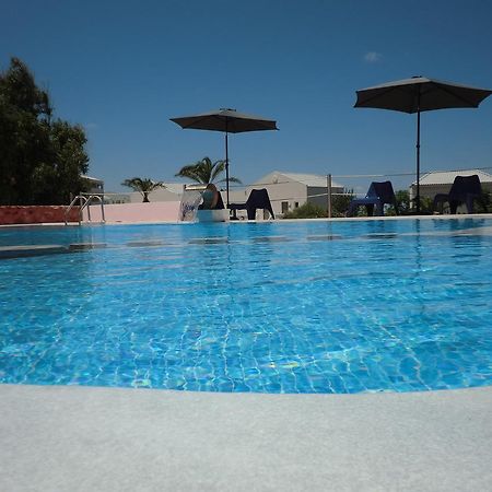 Poseidon Suites Hotel สตาวรอช ภายนอก รูปภาพ