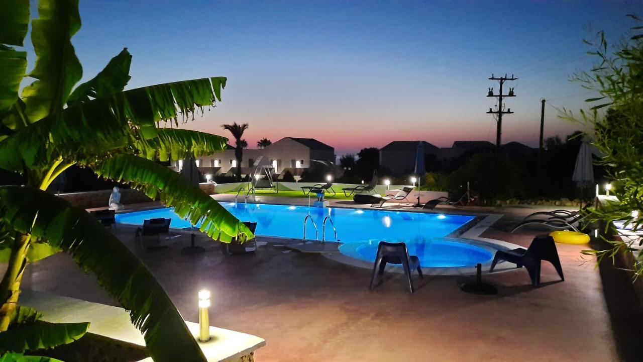 Poseidon Suites Hotel สตาวรอช ภายนอก รูปภาพ