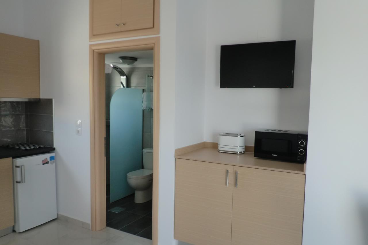 Poseidon Suites Hotel สตาวรอช ภายนอก รูปภาพ