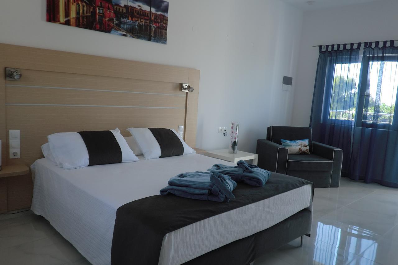 Poseidon Suites Hotel สตาวรอช ภายนอก รูปภาพ